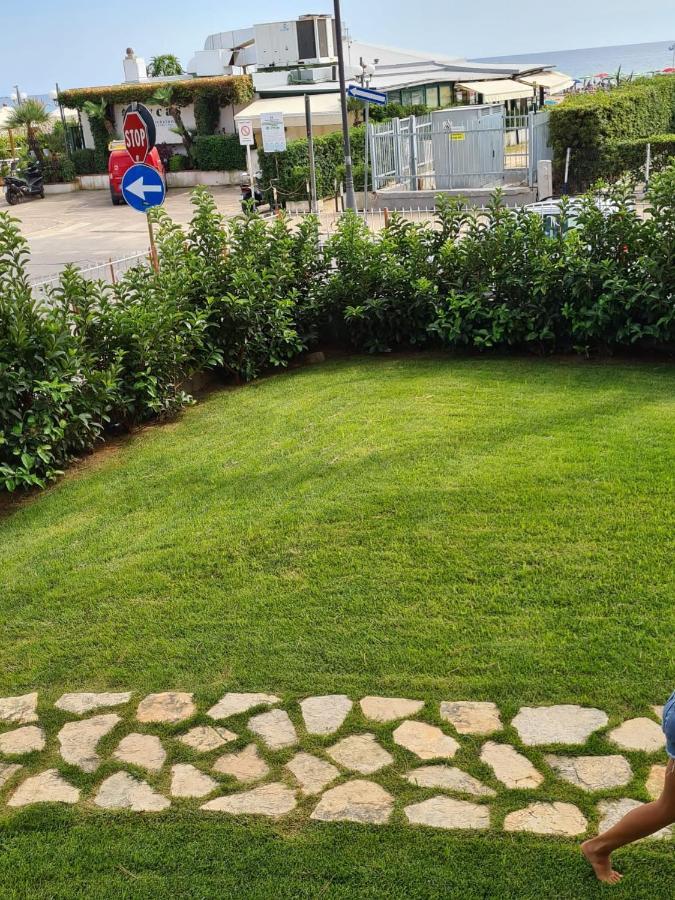 La Pioggia Nel Pineto Apartman Gaeta Kültér fotó